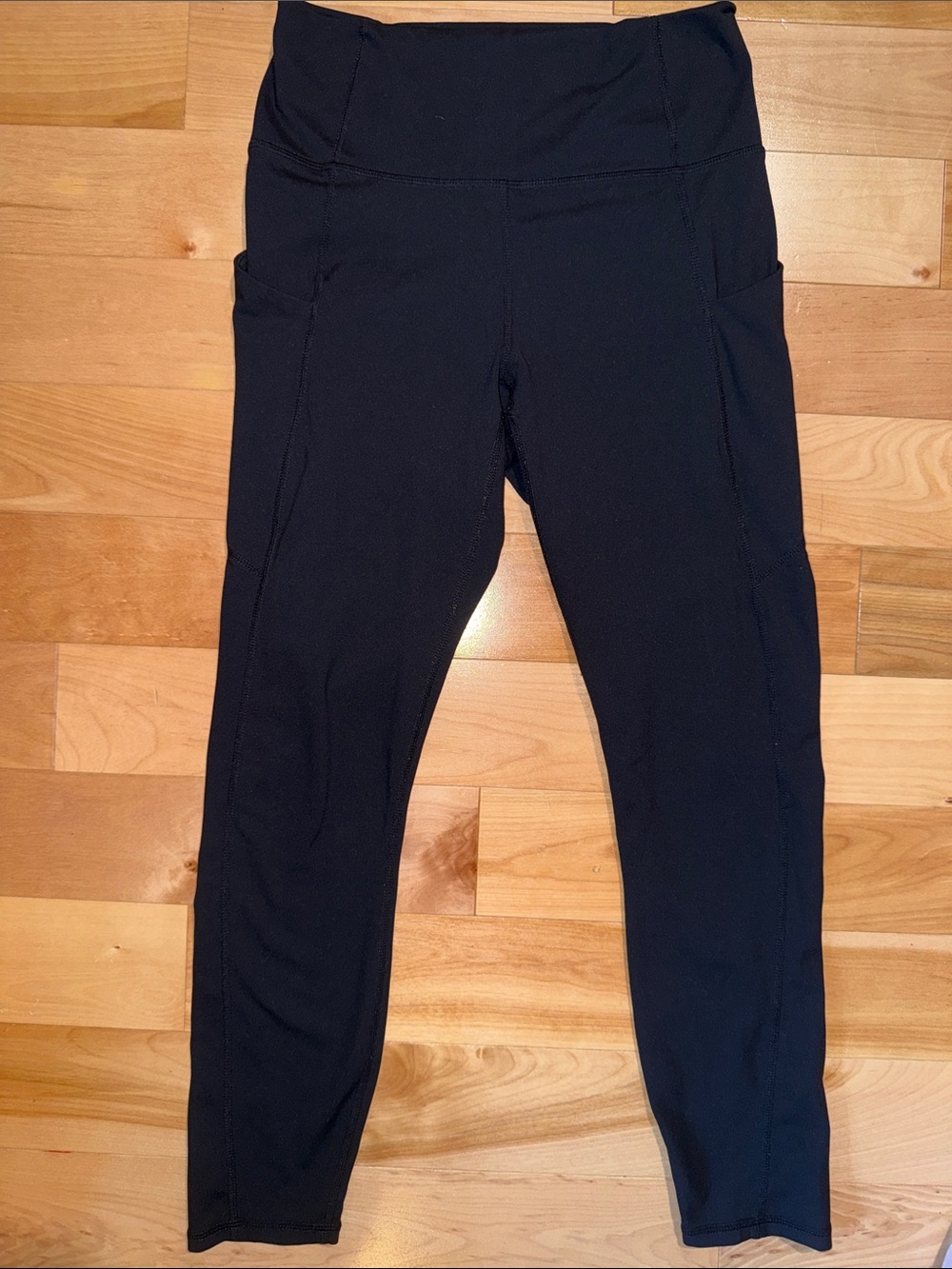 PureLuxe Fabletics Black legging S w/pockets - Picture 2 of 6